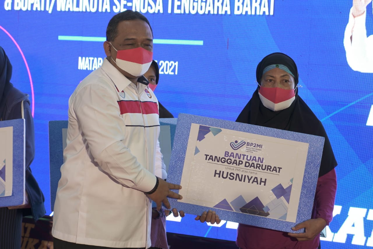 BP2MI Berikan Santunan kepada 5 PMI Sakit