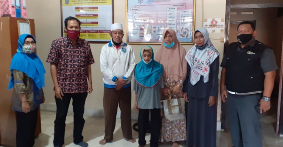 Baiq Mariati Pulang ke NTB Setelah 37 Tahun Putus Komunikasi