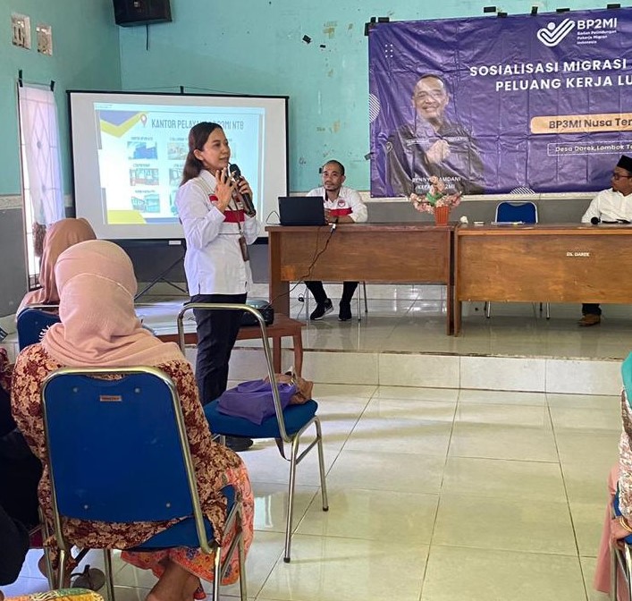 Penuhi Undangan DESBUMI, BP3MI NTB sampaikan Migrasi Aman di Desa Darek
