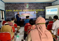 Tingkatkan penempatan skilled PMI, UPT BP2MI Provinsi NTB lakukan sosialisasi peluang kerja luar negeri di Lombok Barat dan Lombok Timur