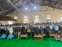 KEMENKUMHAM BERSAMA BP3MI NUSA TENGGARA BARAT MELEPAS 215 PEKERJA MIGRAN INDONESIA